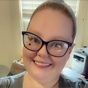 Meet your Posher, Casey